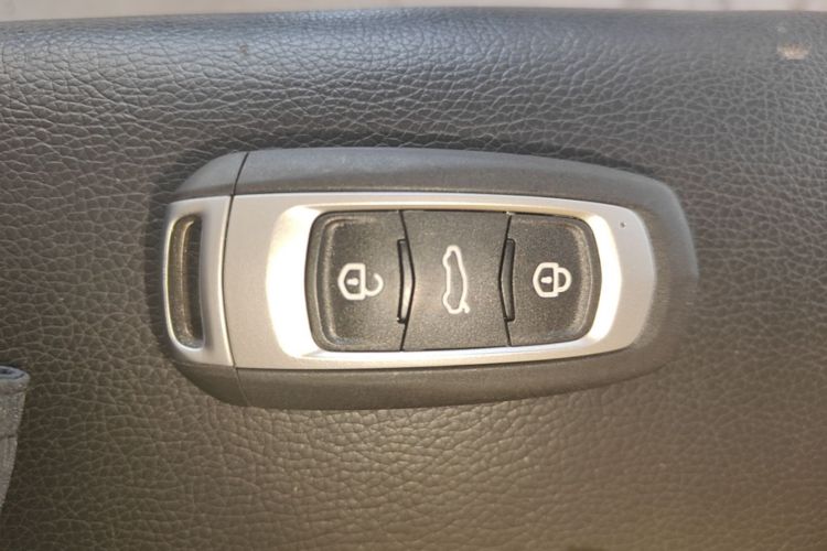 Used Geely Galaxy Panda 2025 210 km – Yuanqi Bear Vehicle Key