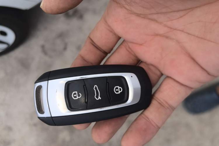 Used Geely Galaxy Panda 2025 210 km – Yuanqi Bear Vehicle Key