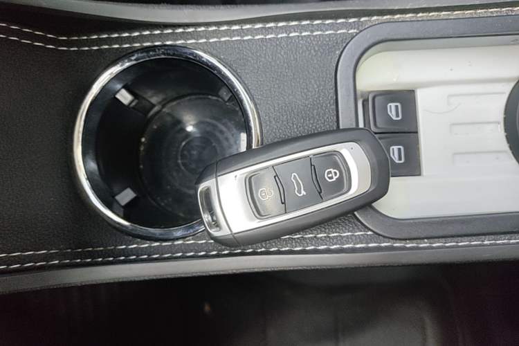 Used Geely Galaxy Panda 2025 210 km – Yuanqi Bear Vehicle Key
