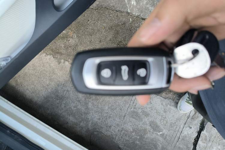 Used Geely Galaxy Panda 2025 210 km – Yuanqi Bear Vehicle Key