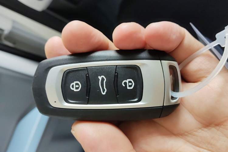 Used Geely Galaxy Panda 2025 210 km – Yuanqi Bear Vehicle Key