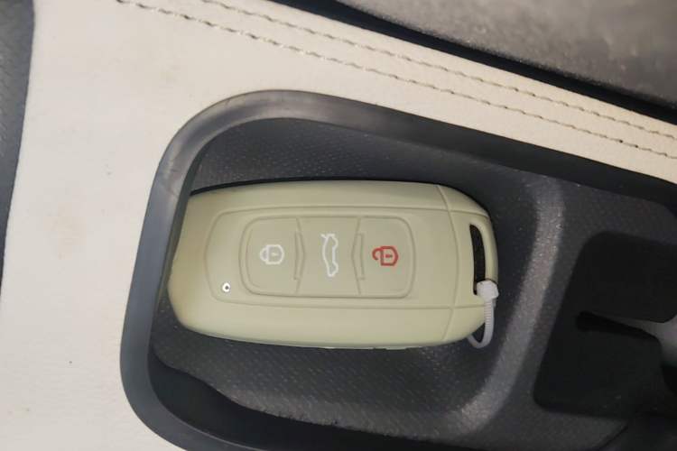 Used Geely Galaxy Panda 2025 210km Panda Kart Vehicle Key