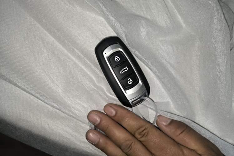 Used Geely Galaxy Panda 2025 210 km – Yuanqi Bear Vehicle Key