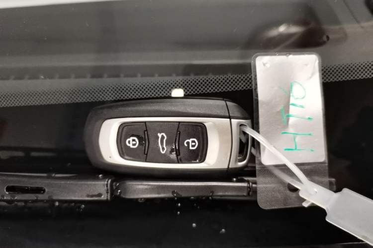 Used Geely Galaxy Panda 2025 210 km – Yuanqi Bear Vehicle Key