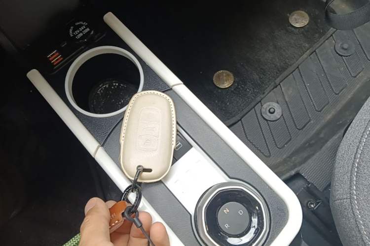 Used Geely Galaxy Panda 2025 210 km – Yuanqi Bear Vehicle Key