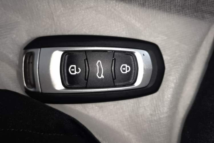 Used Geely Galaxy Panda 2025 210 km – Yuanqi Bear Vehicle Key