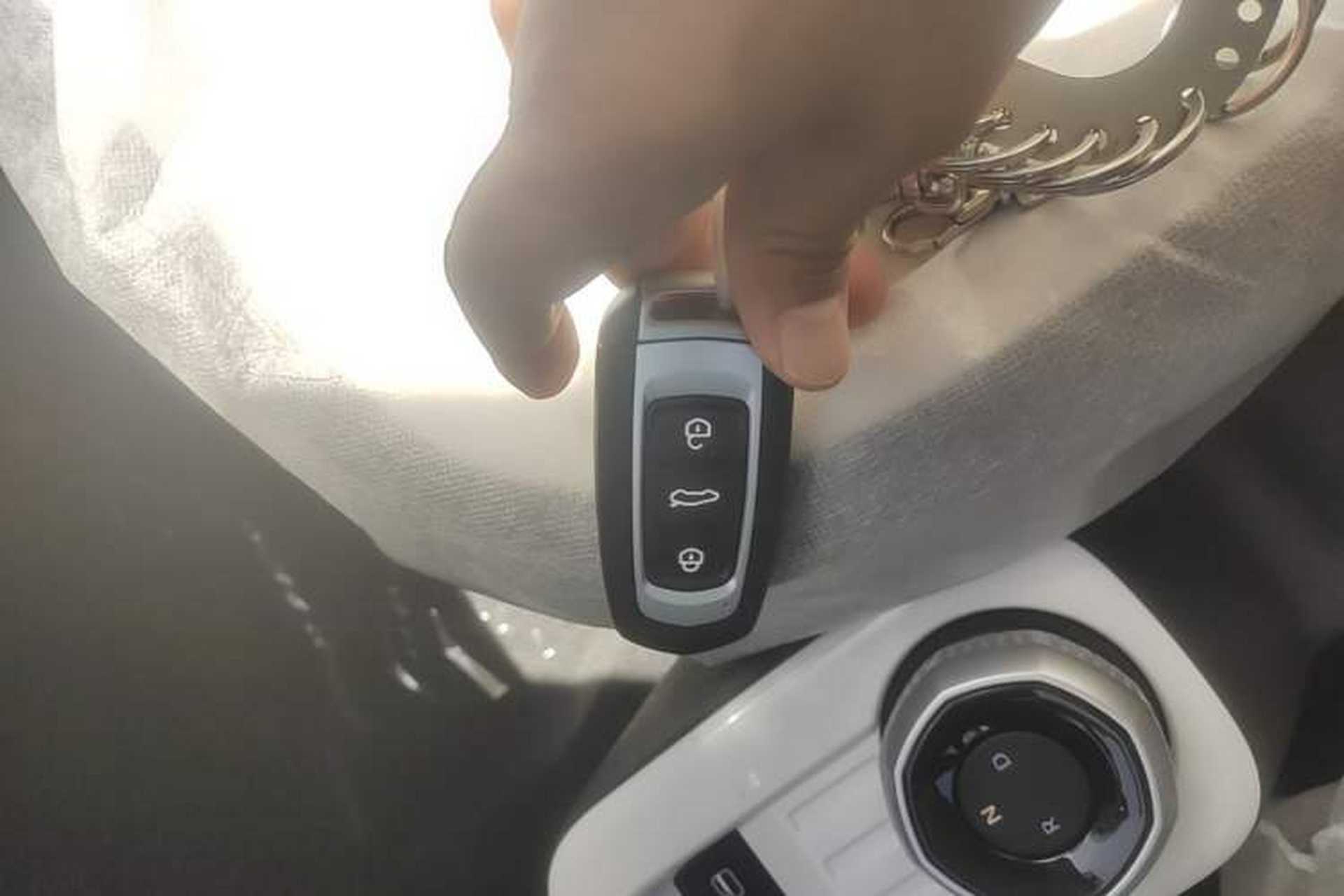 Used Geely Galaxy Panda 2025 210 km – Yuanqi Bear Vehicle Key