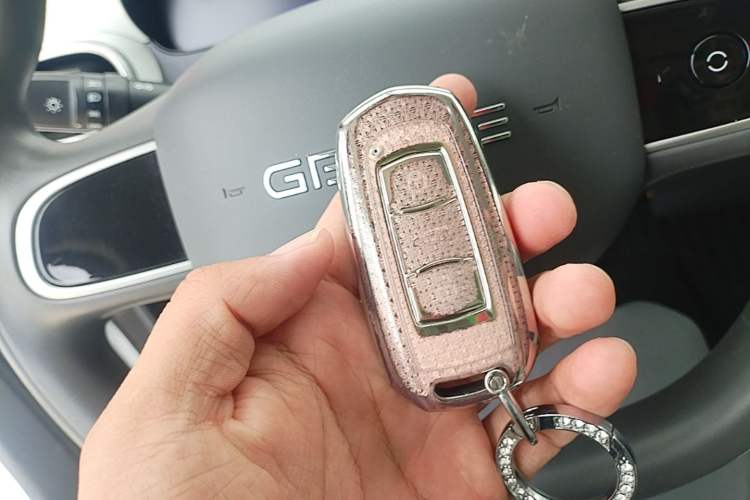 Used Geely Galaxy Panda 2025 210 km – Yuanqi Bear Vehicle Key