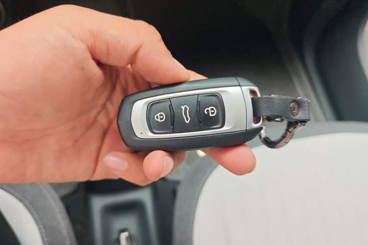 Used Geely Galaxy Panda 2025 210 km – Yuanqi Bear Vehicle Key