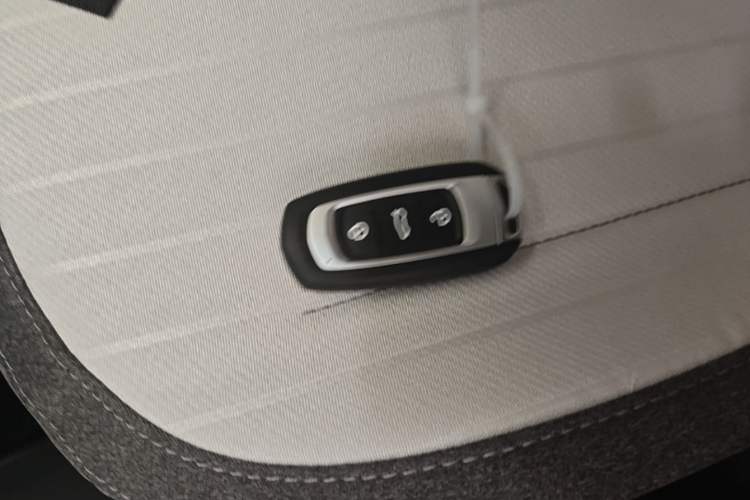 Used Geely Galaxy Panda 2025 210 km – Yuanqi Bear Vehicle Key