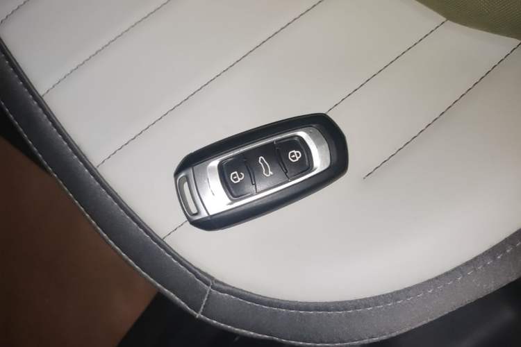 Used Geely Galaxy Panda 2025 210km Panda Rider Vehicle Key