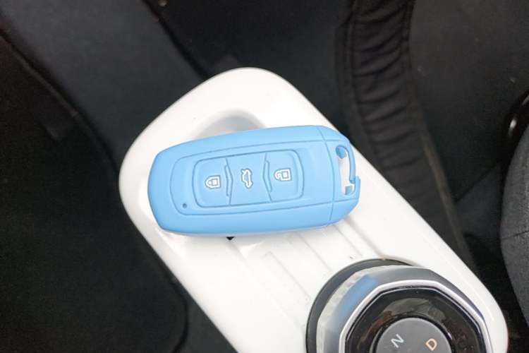 Used Geely Galaxy Panda 2025 210 km – Yuanqi Bear Vehicle Key