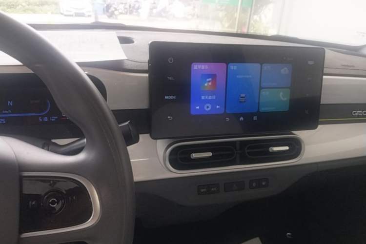 Used Geely Galaxy Panda 2025 210 km – Yuanqi Bear Audio And AC Panel