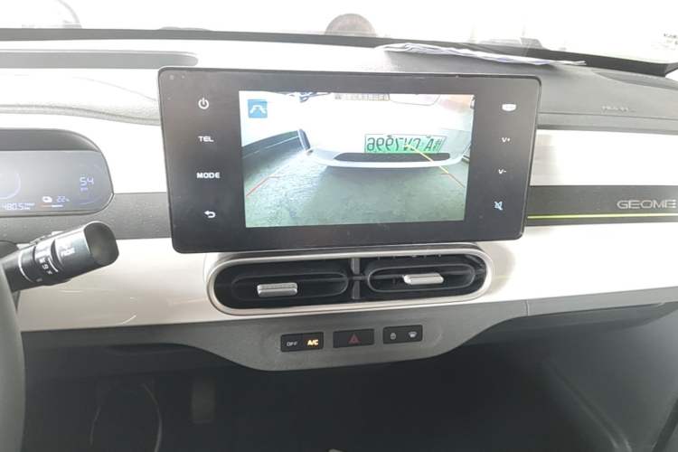 Used Geely Galaxy Panda 2025 210km Panda Rider Audio And AC Panel