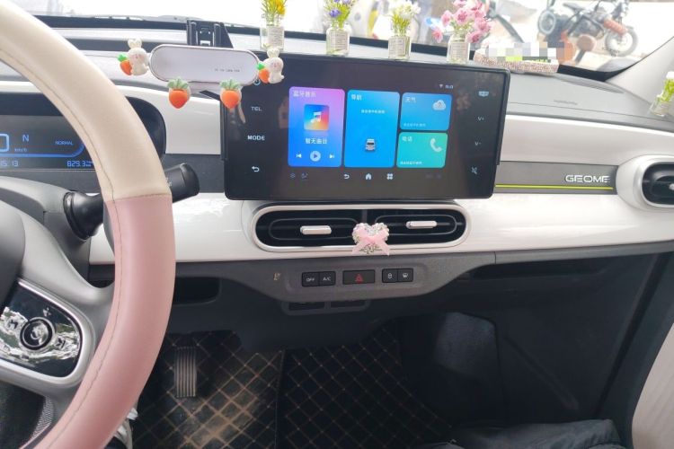 Used Geely Galaxy Panda 2025 210 km – Yuanqi Bear Audio And AC Panel