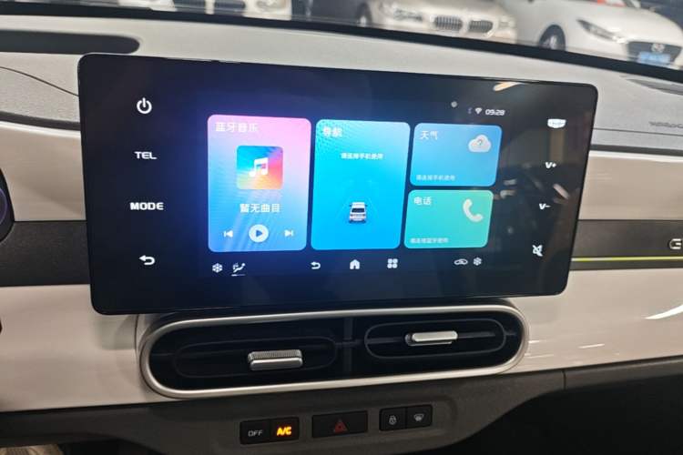Used Geely Galaxy Panda 2025 210 km – Yuanqi Bear Audio And AC Panel