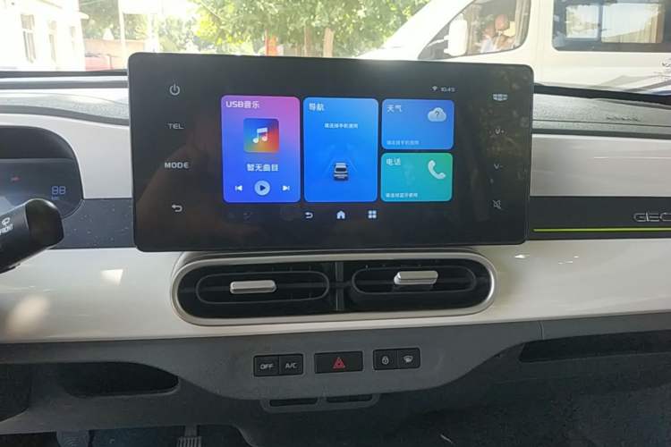 Used Geely Galaxy Panda 2025 210 km – Yuanqi Bear Audio And AC Panel