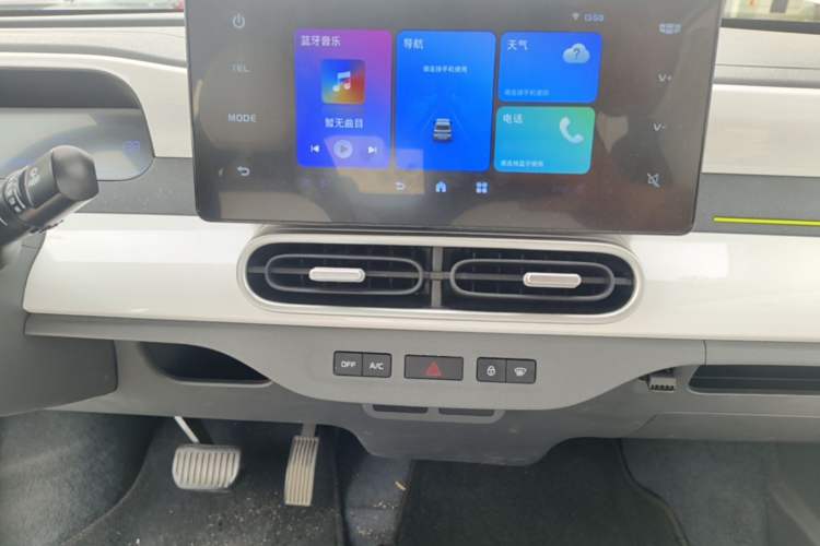 Used Geely Galaxy Panda 2025 210 km – Yuanqi Bear Audio And AC Panel