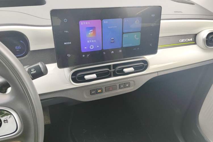 Used Geely Galaxy Panda 2025 210 km – Yuanqi Bear Audio And AC Panel