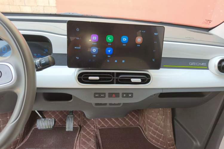 Used Geely Galaxy Panda 2025 210 km – Yuanqi Bear Audio And AC Panel
