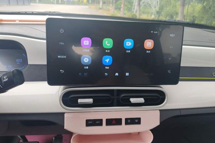 Used Geely Galaxy Panda 2025 210 km – Yuanqi Bear Audio And AC Panel