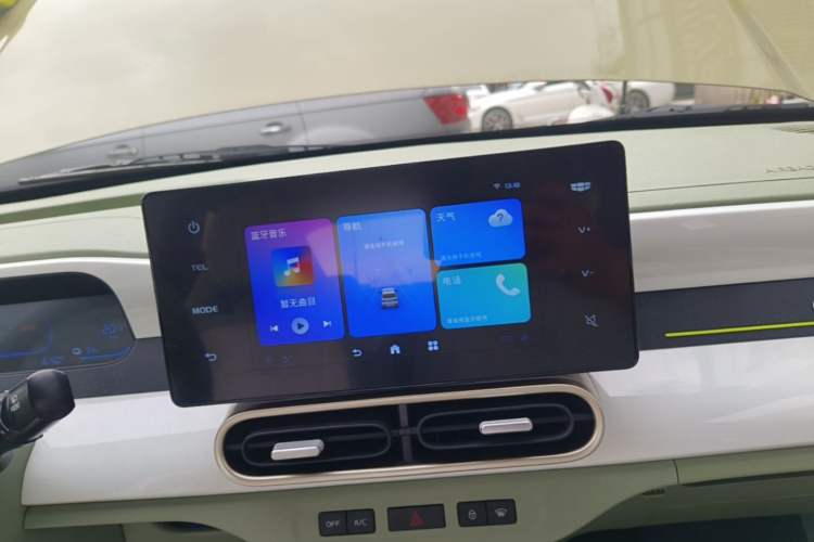 Used Geely Galaxy Panda 2025 210km Panda Rider Audio And AC Panel