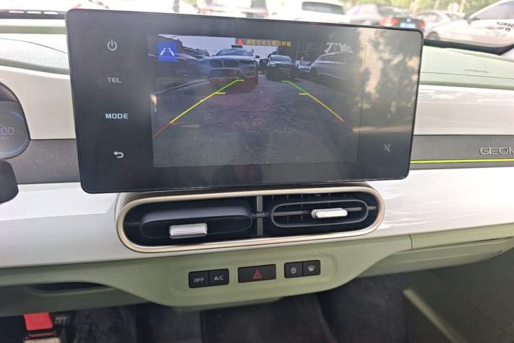 Used Geely Galaxy Panda 2025 210km Panda Rider Audio And AC Panel