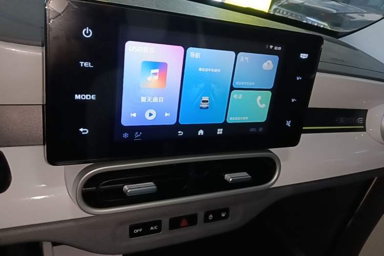 Used Geely Galaxy Panda 2025 210 km – Yuanqi Bear Audio And AC Panel