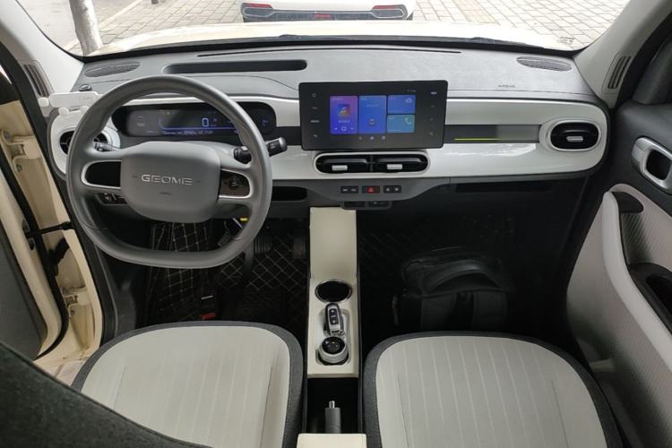Used Geely Galaxy Panda 2025 210 km – Yuanqi Bear Center Console