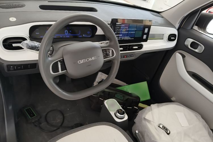 Used Geely Galaxy Panda 2025 210 km – Yuanqi Bear Center Console