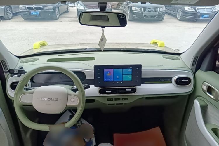 Used Geely Galaxy Panda 2025 210km Panda Rider Center Console