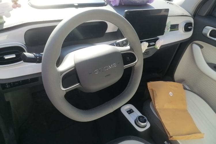Used Geely Galaxy Panda 2025 210 km – Yuanqi Bear Center Console