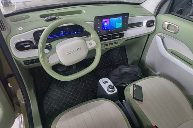 Used Geely Galaxy Panda 2025 210km Panda Rider Center Console