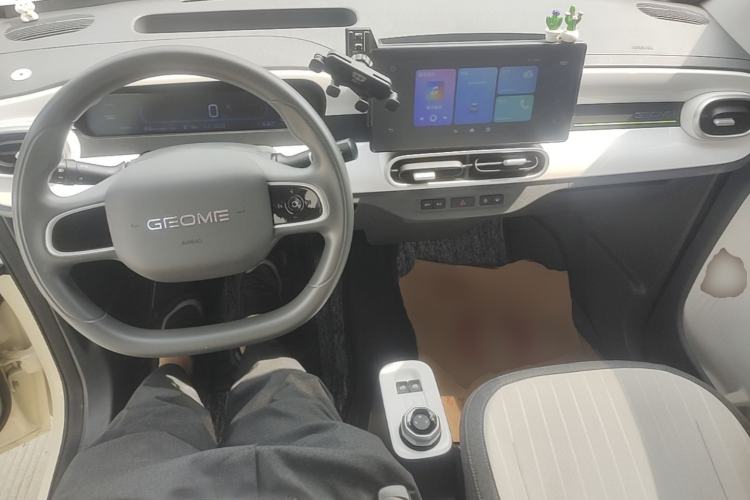 Used Geely Galaxy Panda 2025 210 km – Yuanqi Bear Center Console