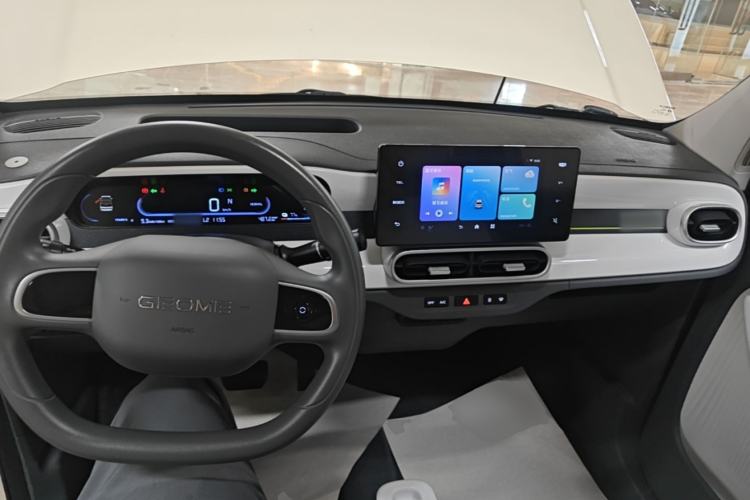 Used Geely Galaxy Panda 2025 210 km – Yuanqi Bear Center Console
