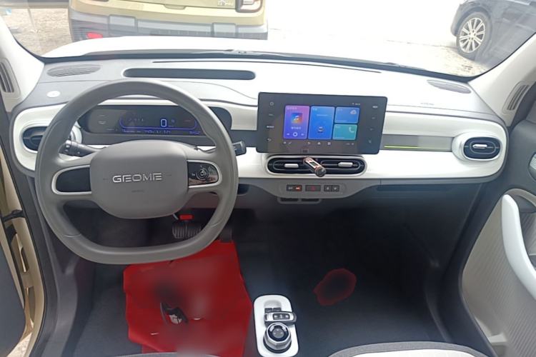 Used Geely Galaxy Panda 2025 210 km – Yuanqi Bear Center Console
