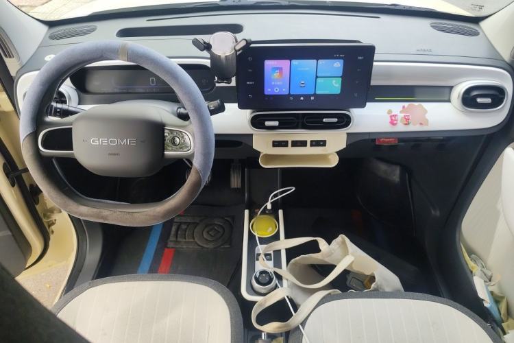 Used Geely Galaxy Panda 2025 210 km – Yuanqi Bear Center Console