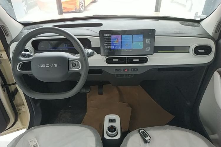 Used Geely Galaxy Panda 2025 210 km – Yuanqi Bear Center Console