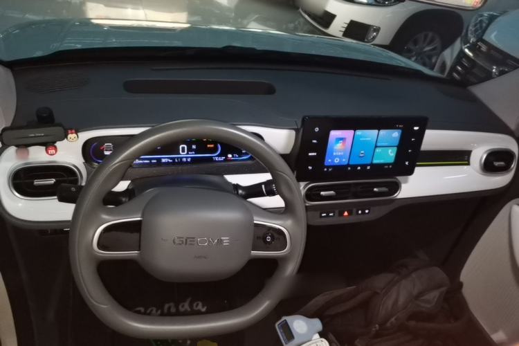Used Geely Galaxy Panda 2025 210 km – Yuanqi Bear Center Console