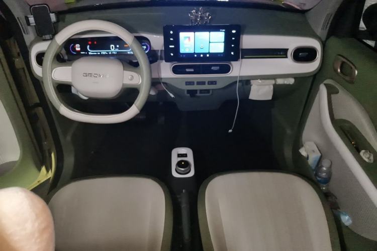 Used Geely Galaxy Panda 2025 210km Panda Rider Center Console