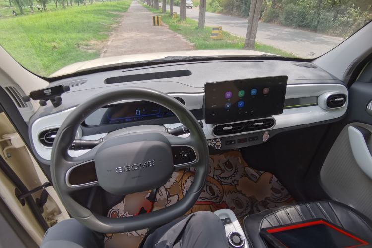 Used Geely Galaxy Panda 2025 210 km – Yuanqi Bear Center Console