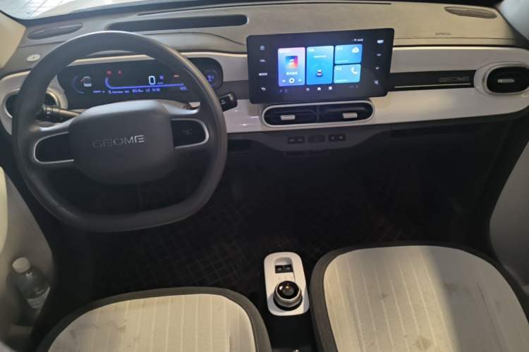 Used Geely Galaxy Panda 2025 210 km – Yuanqi Bear Center Console