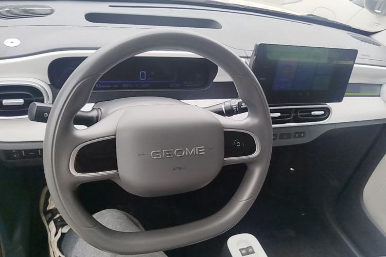 Used Geely Galaxy Panda 2025 210 km – Yuanqi Bear Center Console