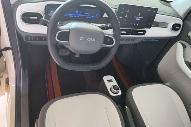 Used Geely Galaxy Panda 2025 210 km – Yuanqi Bear Center Console