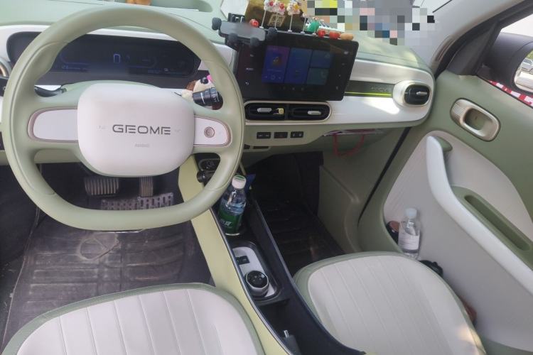 Used Geely Galaxy Panda 2025 210km Panda Rider Center Console