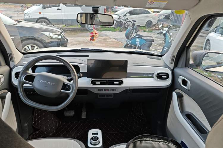 Used Geely Galaxy Panda 2025 210 km – Yuanqi Bear Center Console