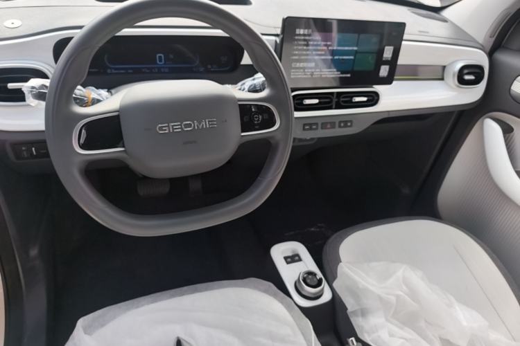 Used Geely Galaxy Panda 2025 210 km – Yuanqi Bear Center Console