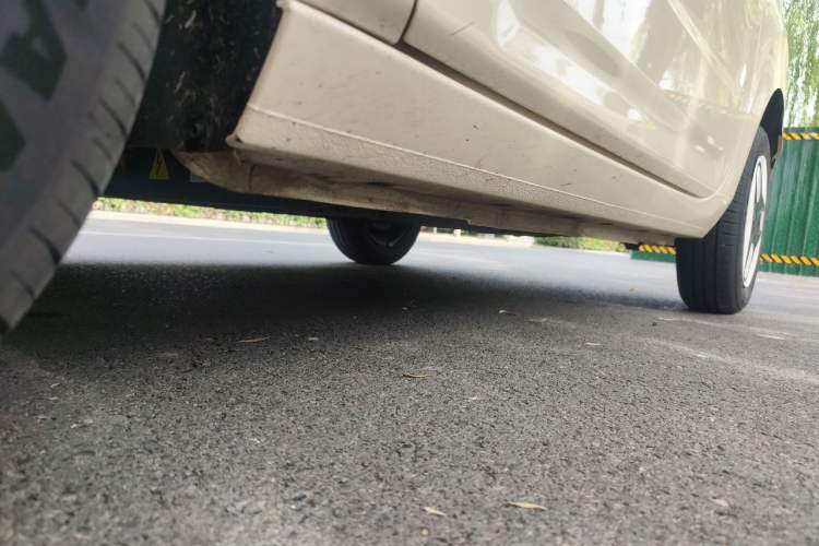 Used Geely Galaxy Panda 2025 210 km – Yuanqi Bear Chassis Front Left