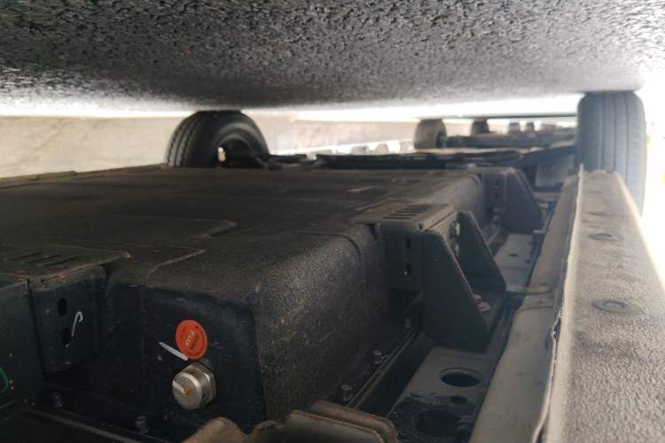 Used Geely Galaxy Panda 2025 210 km – Yuanqi Bear Chassis Rear Left
