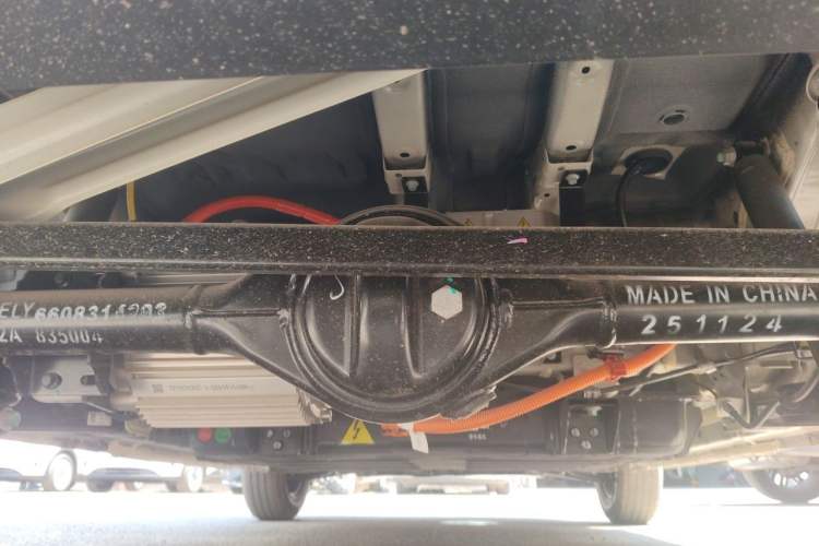 Used Geely Galaxy Panda 2025 210 km – Yuanqi Bear Chassis Rear